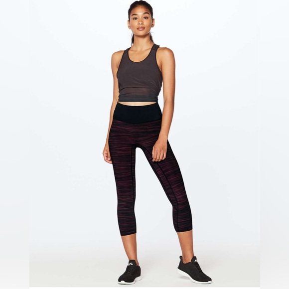 ❤️‍🔥Lululemon Run The Day Crop (23”) *Nulux
Low Tide Blush Berry Black / Black - Picture 2 of 11